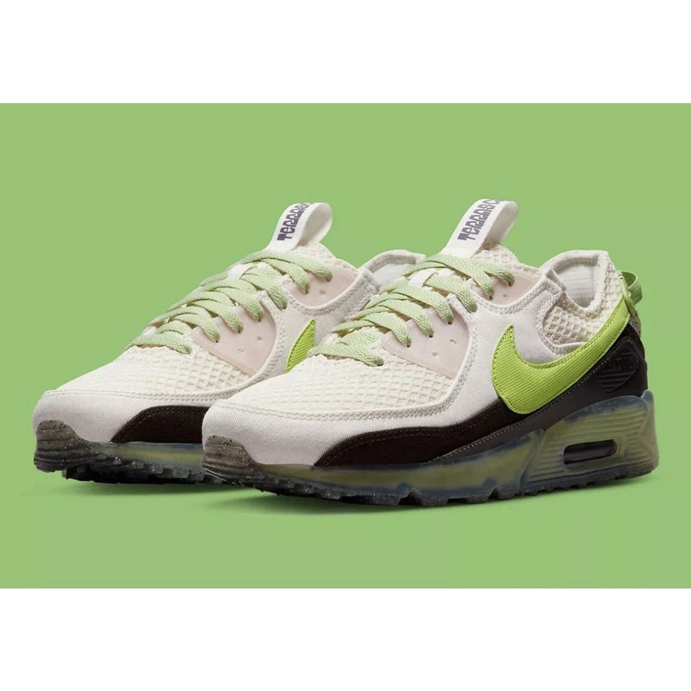 Nike Air Max 90 Terrascape Vivid Green New DM0033-001 Mens Size 11.5 - Picture 4 of 10